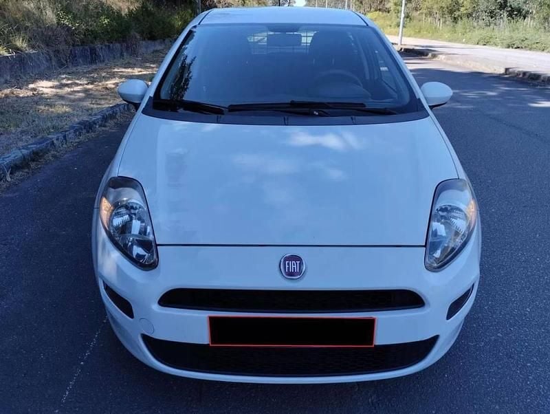 Branco Usado 2019 Fiat Punto Easy Citadino | € 7.999 (Preço justo) - Imagem 1/4