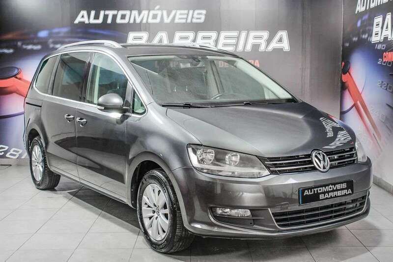 Cinza Usado 2014 VW Sharan Monovolume | € 20.900 - Imagem 1/4