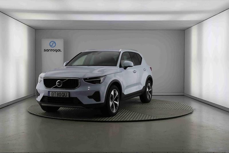 Usado Volvo XC40 Core 163 HP (119 kW) 2025 Azul SUV