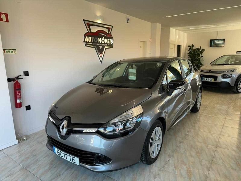 Cinzento Usado 2014 Renault Clio IV Citadino | € 9.900 (Preço justo) - Imagem 1/4
