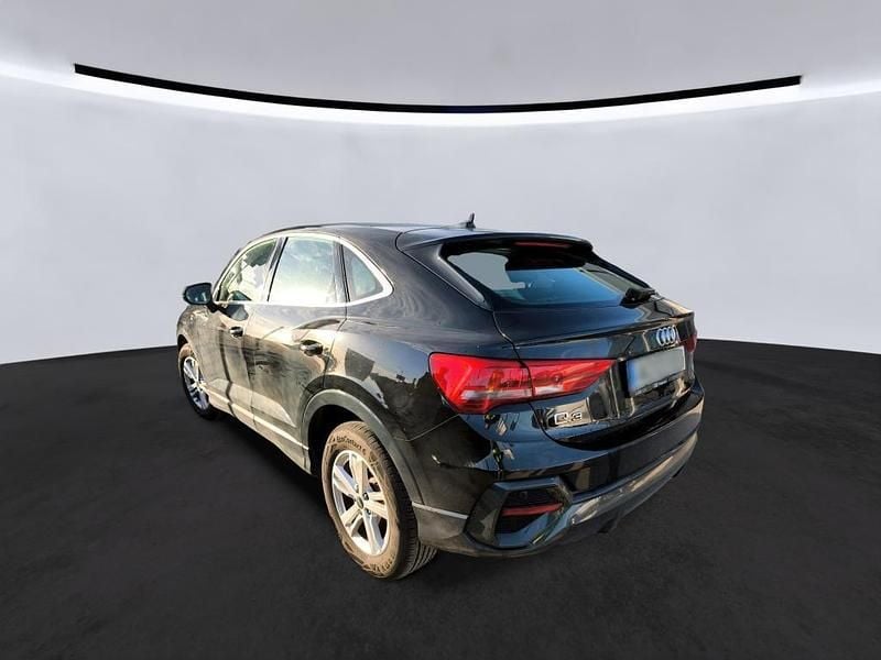 Usado Audi Q3 150 HP (110 kW) 2022 Preto SUV