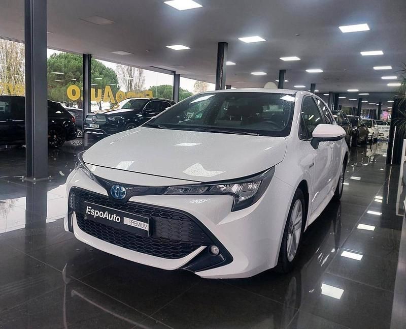 Usado Toyota Corolla Comfort 122 HP (89 kW) 2021 Branco
