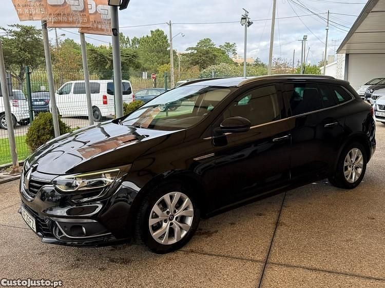 Preto Usado 2021 Renault Mégane GrandTour LIMITED Carrinha | € 12.500 (Bom preço) - Imagem 1/1