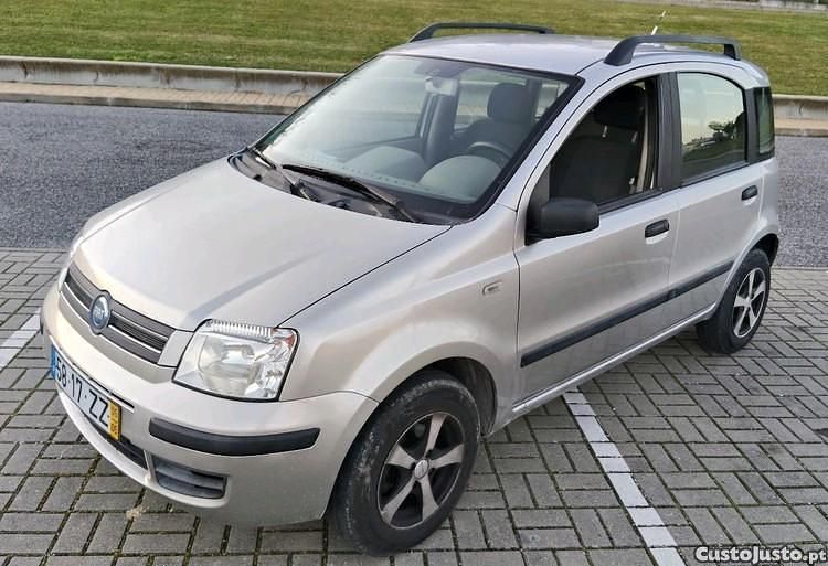 Cinza Usado 2005 Fiat Panda Citadino | € 2.599 - Imagem 1/1