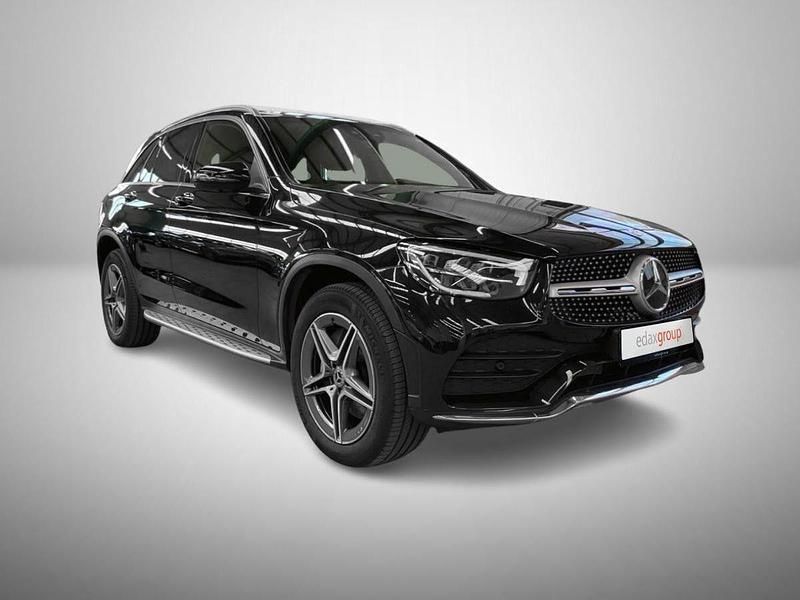 Preto Usado 2022 Mercedes GLC300 SUV | € 48.490 (Preço justo) - Imagem 1/4