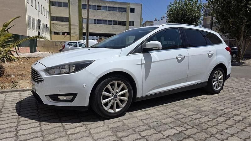 Usado 2016 Ford Focus Titanium Sedan | € 7.600 (Bom preço) - Imagem 1/4