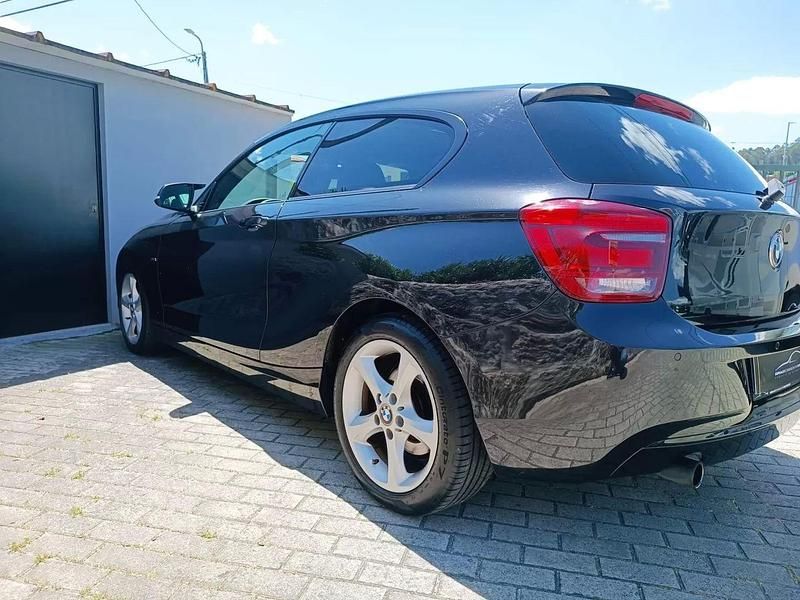 Usado BMW 116 Efficient Dynamics 116 HP (85 kW) 2014 Preto Citadino