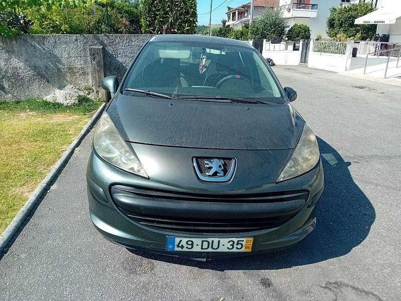 Usado 2007 Peugeot 207 Sedan | € 3.500 (Preço justo) - Imagem 1/4