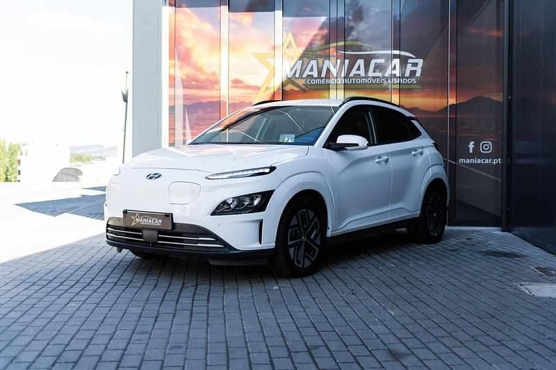 Branco Usado 2023 Hyundai Kauai SUV | € 24.900 (Preço justo) - Imagem 1/4