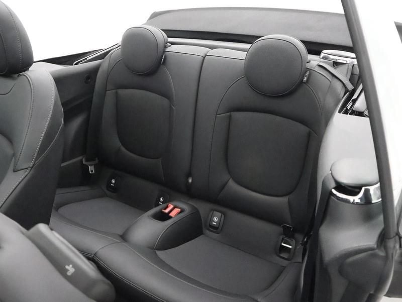 Usado Mini Cooper Cabriolet 136 HP (100 kW) 2024 Branco Cabrios