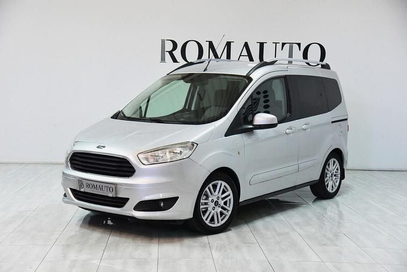 Cinza Usado 2016 Ford Courier Titanium Monovolume | € 10.800 (Caro) - Imagem 1/4