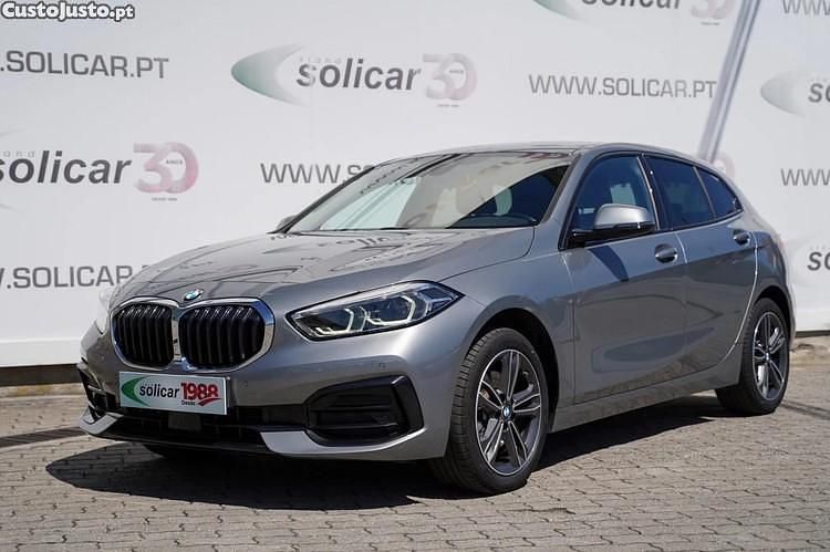 Cinza Usado 2023 BMW 116 Sport Line Citadino | € 27.990 (Preço justo) - Imagem 1/1