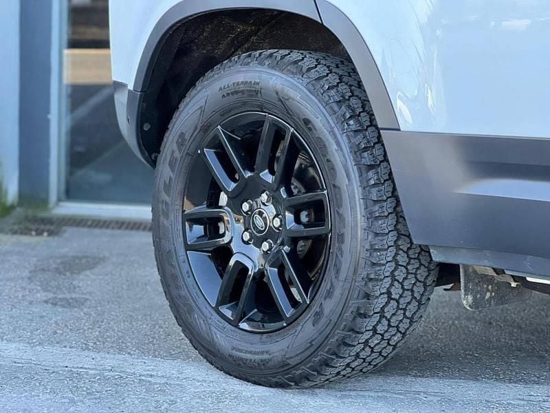 Usado Land Rover Defender 300 HP (220 kW) 2021 Branco SUV