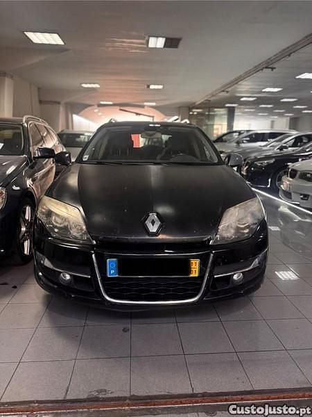 Usado Renault Laguna III 150 HP (110 kW) 2011 Preto
