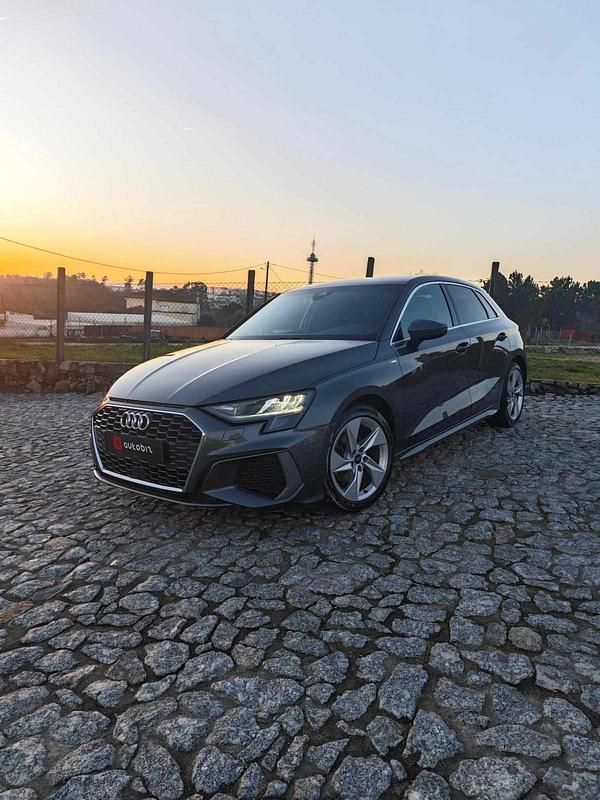 Usado Audi A3 116 HP (85 kW) 2023 Cinzento Citadino