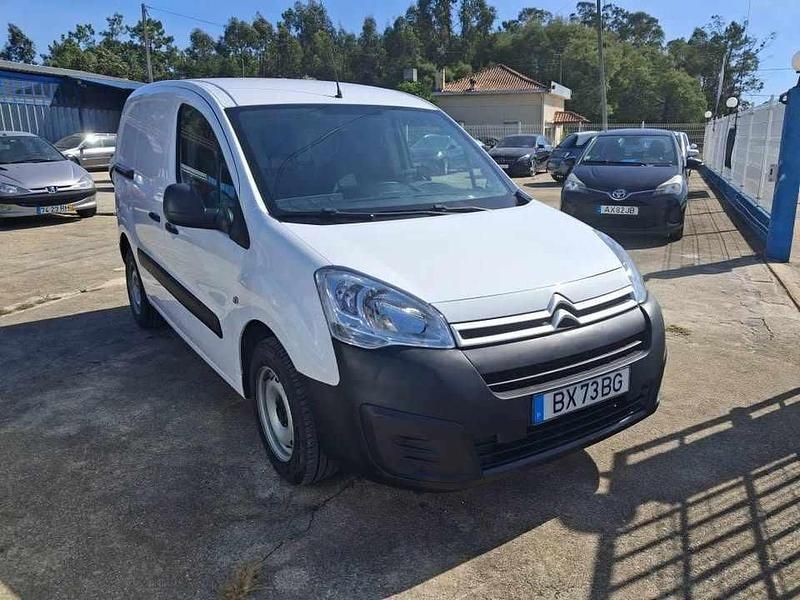 Branco Usado 2017 Citroën Berlingo | € 8.500 (Preço justo) - Imagem 1/4