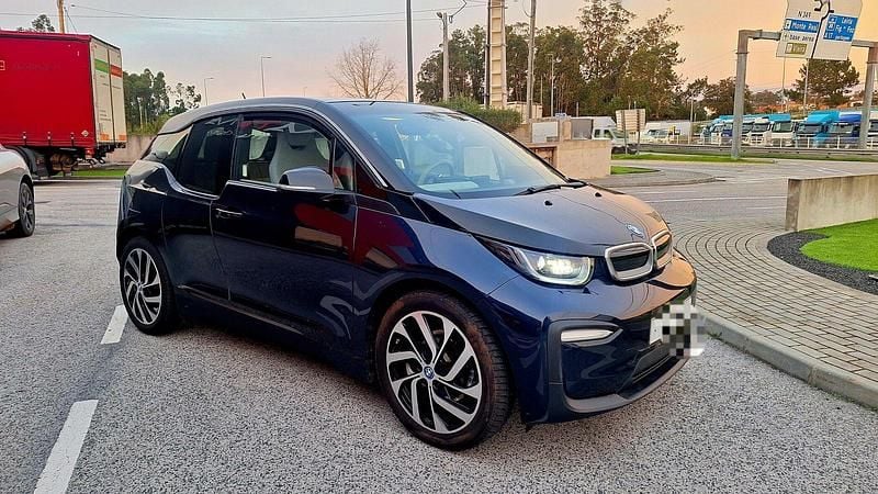 Azul Usado 2018 BMW i3 Citadino | € 18.500 (Preço elevado) - Imagem 1/4