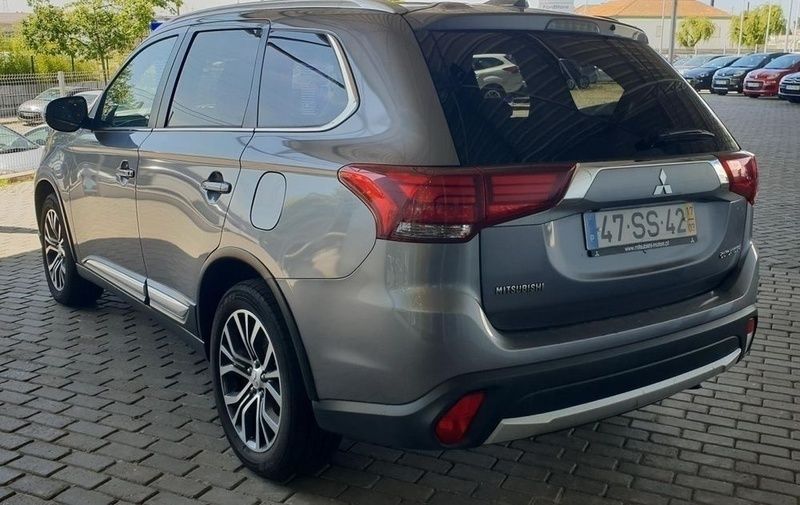 Vendido Mitsubishi Outlander 2.2 DI-D. - Carros usados para venda