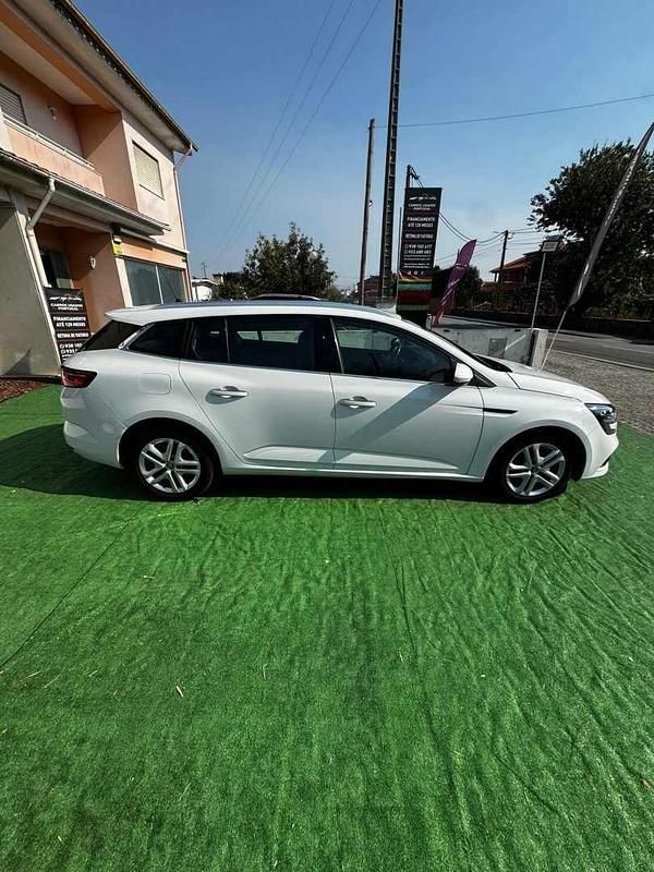 Usado Renault Mégane IV 95 HP (69 kW) 2020 Branco Carrinha