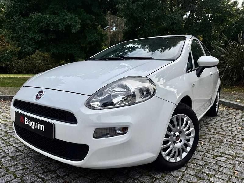 Branco Usado 2019 Fiat Punto Citadino | € 6.990 (Bom preço) - Imagem 1/4