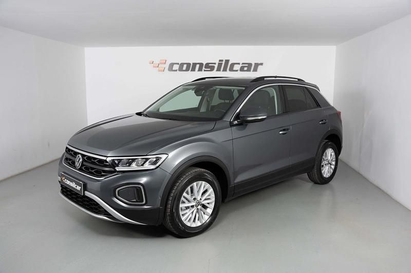 Cinza Usado 2023 VW T-Roc Style SUV | € 20.980 (Bom preço) - Imagem 1/4