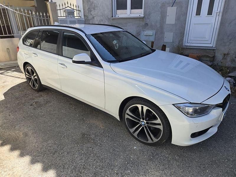 Usado 2015 BMW 318 Sedan | € 11.500 (Super Preço) - Imagem 1/4