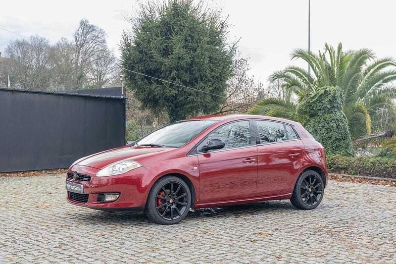 Usado Fiat Bravo 150 HP (110 kW) 2007 Vermelho Citadino