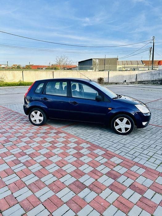 Usado Ford Fiesta 80 HP (58 kW) 2002 Citadino