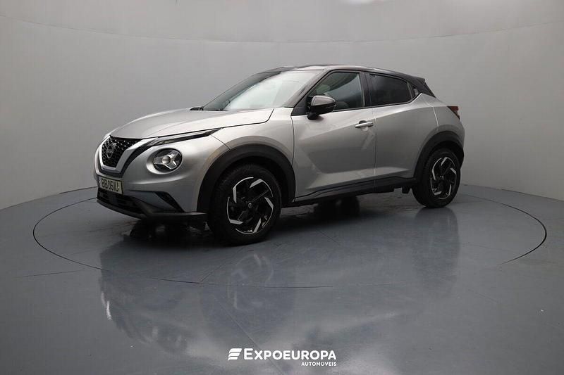 Cinza Usado 2023 Nissan Juke N-Connecta SUV | € 21.490 (Preço justo) - Imagem 1/4