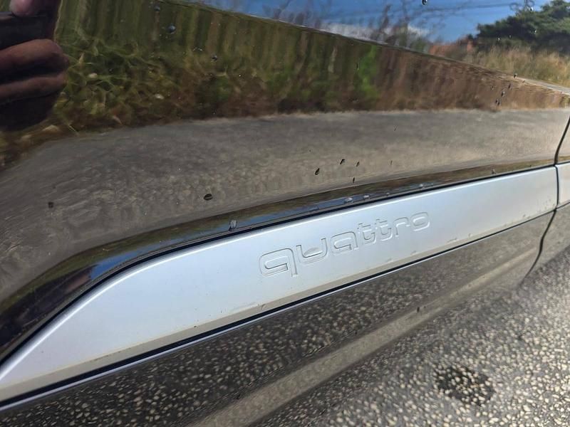 Usado Audi Q7 S-Line 374 HP (275 kW) 2017 Preto SUV