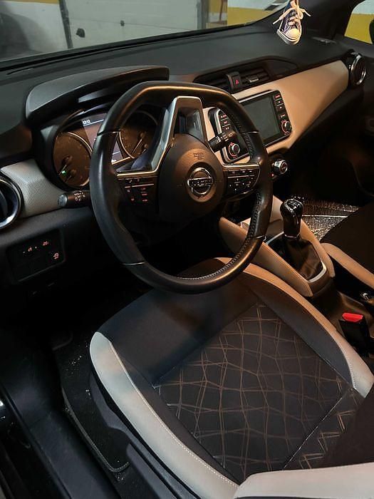 Preto Usado 2019 Nissan Micra Sedan | € 11.850 - Imagem 1/4
