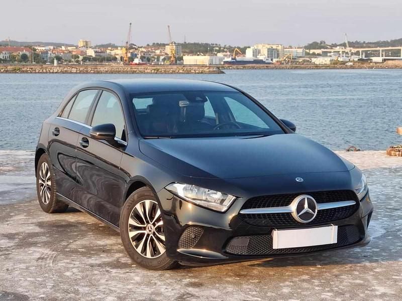 Preto Usado 2020 Mercedes A180 | € 20.500 (Super Preço) - Imagem 1/4