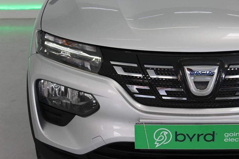 Usado Dacia Spring Comfort Plus 33 kW (45 HP) 2021 Cinza Citadino