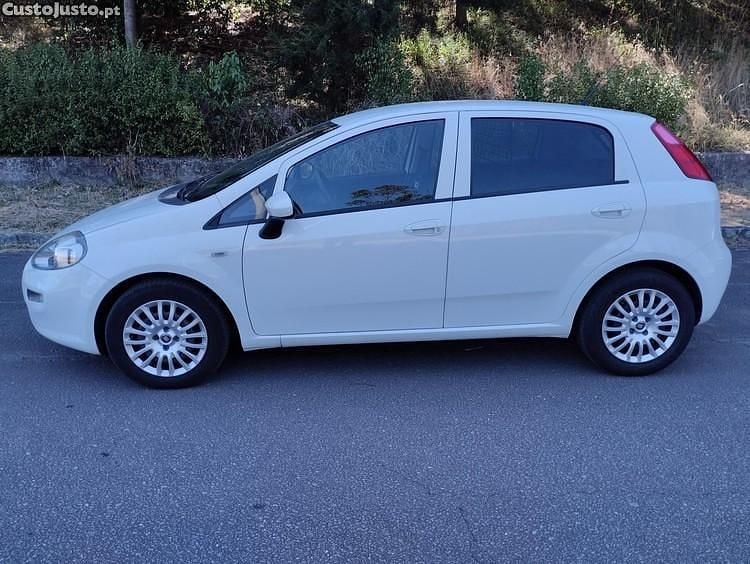 Branco Usado 2019 Fiat Punto Citadino | € 8.900 (Preço justo) - Imagem 1/1