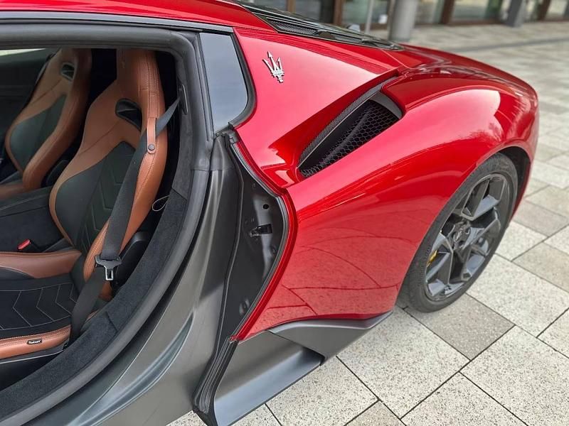 Usado Maserati MC20 630 HP (463 kW) 2023 Vermelho Coupé