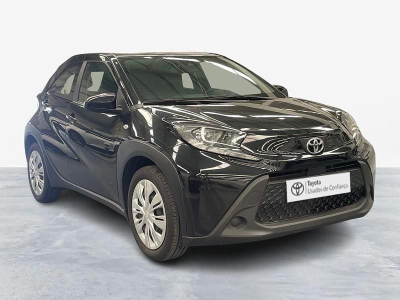 Preto (pintura metalizada) Usado 2024 Toyota Aygo X-play Citadino | € 17.750 (Preço elevado) - Imagem 1/4