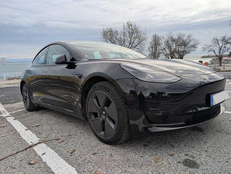 Usado 2023 Tesla Model 3 Standard Range Plus Sedan | € 26.900 (Bom preço) - Imagem 1/4