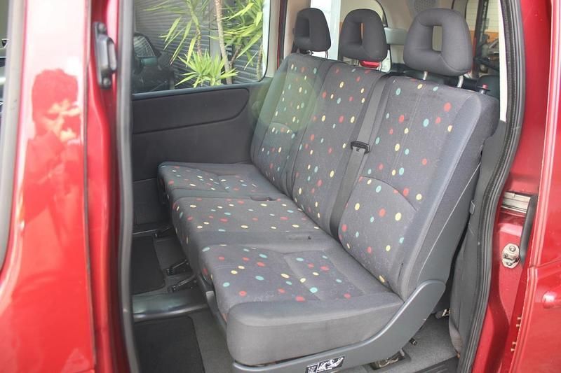 Usado Mercedes Vaneo 91 HP (66 kW) 2002 Vermelho Monovolume