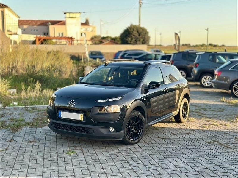 Usado 2018 Citroën C4 Cactus Citadino | € 9.900 (Bom preço) - Imagem 1/4