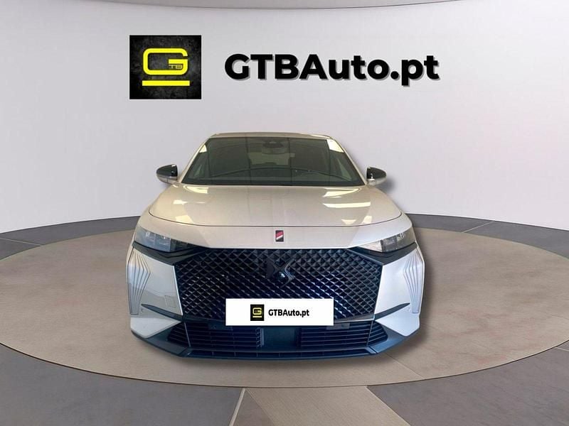Cinza Usado 2024 DS Automobiles DS4 Performance SUV | € 37.750 - Imagem 1/4