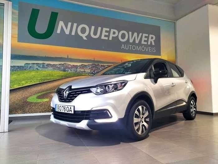 Cinzento Usado 2019 Renault Captur SUV | € 11.490 (Bom preço) - Imagem 1/4