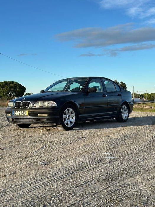 Usado 1999 BMW 316 Sedan | € 2.000 - Imagem 1/4