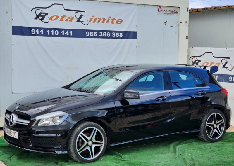 Preto Usado 2016 Mercedes A160 AMG line | € 20.500 (Preço justo) - Imagem 1/4