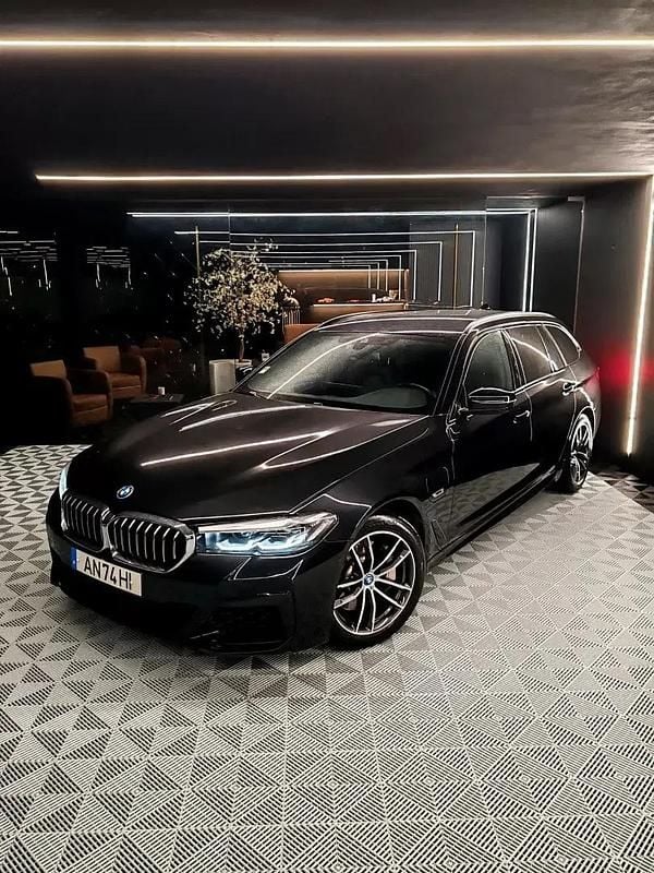 Usado BMW 520 204 HP (150 kW) 2022 Preto Carrinha