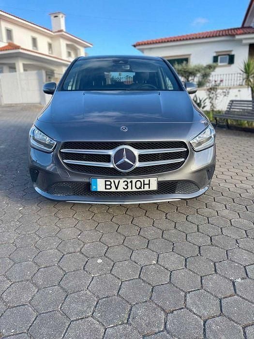 Usado Mercedes 180 AMG line 116 HP (85 kW) 2020 Sedan