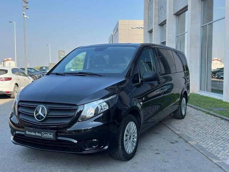 Usado Mercedes Vito 136 HP (100 kW) 2023 Preto Van
