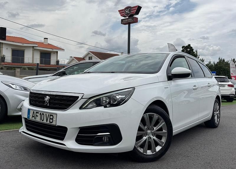 Branco Usado 2021 Peugeot 308 Style Carrinha | € 10.950 (Super Preço) - Imagem 1/4