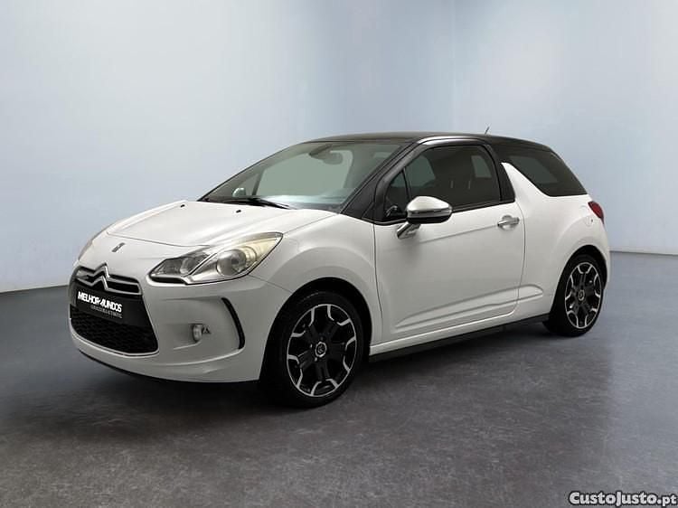 Branco Usado 2011 Citroën DS3 So Chic Citadino | € 7.750 (Bom preço) - Imagem 1/1