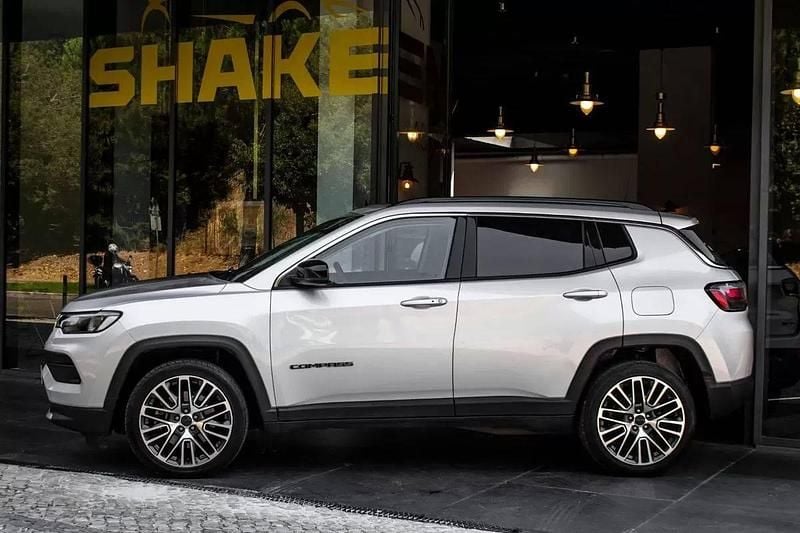 Usado Jeep Compass Limited 240 HP (176 kW) 2023 Cinzento SUV