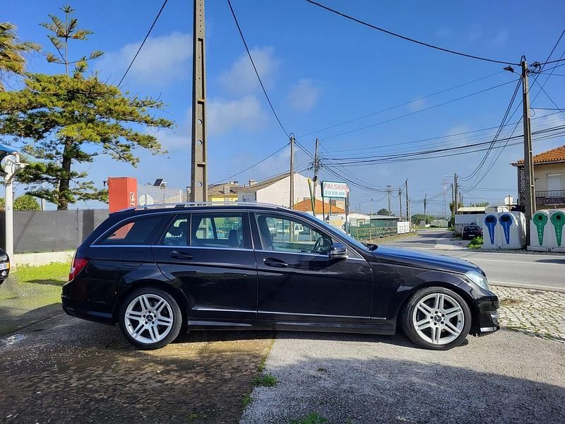 Usado Mercedes C250 Avantgarde 204 HP (150 kW) 2013 Preto Carrinha